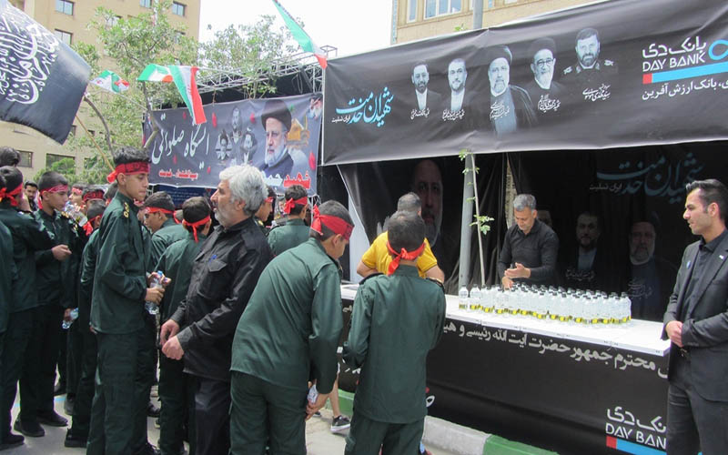 داربست محرم را با مجموعه داربست علمدار تجربه کنید